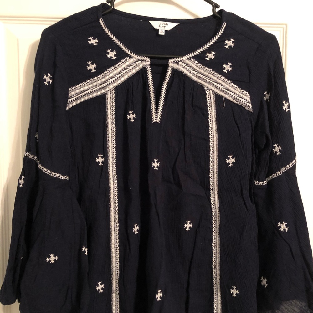 Crown and Ivy long sleeve Navy blouse